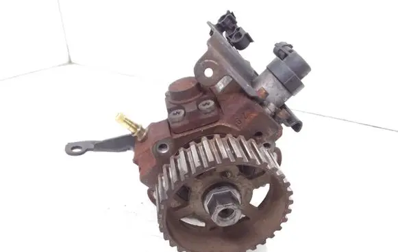 Peugeot 308 Fuel injection high pressure pump 9683703780 0445010102