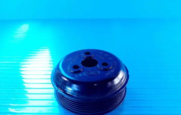 Land Rover Discovery Sport Water pump pulley GX738509AA