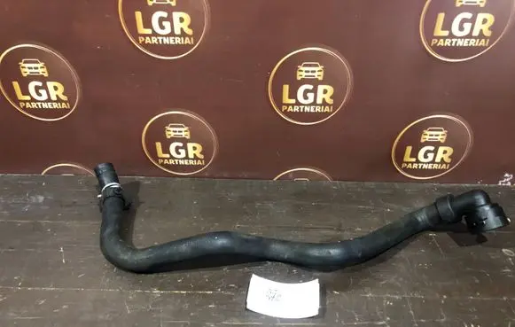 Volvo V60 Engine coolant pipe/hose 31338810