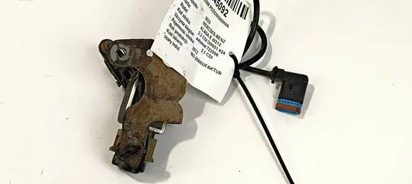 Mercedes-Benz E W212 Front height sensor lever A2045450526