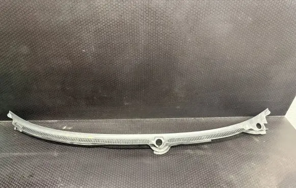 Audi A4 S4 B7 8E 8H Wiper trim 8E1819403
