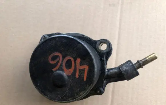 Peugeot 406 Vacuum pump 9631971680