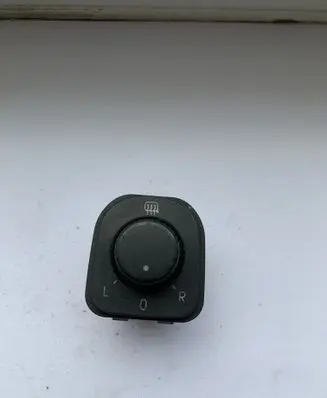 Volkswagen Golf Plus Wing mirror switch 1K0959565H