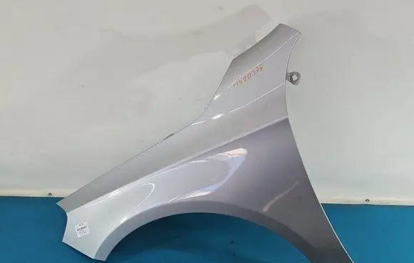 Mercedes-Benz A W176 Fender IMPRK1520376