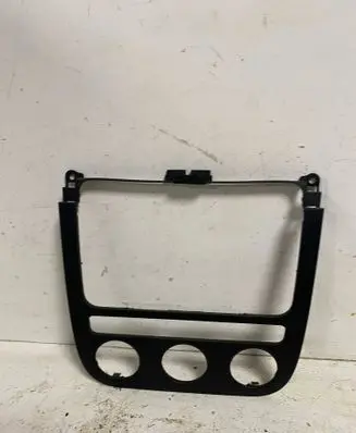 Volkswagen Golf V Radio/GPS head unit trim 1K0858069D