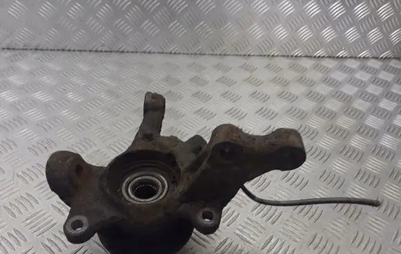 Toyota Corolla E120 E130 Front wheel hub spindle knuckle