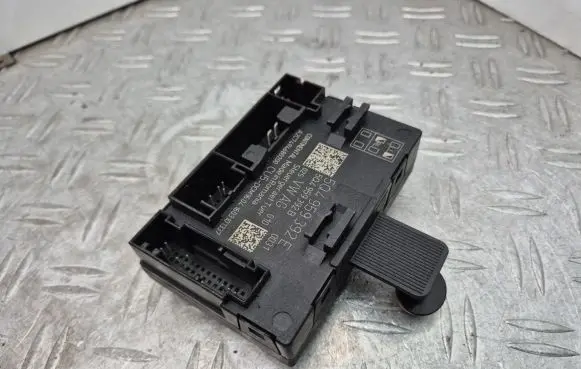 Skoda Octavia Mk3 (5E) Door control unit/module 5Q4959392E