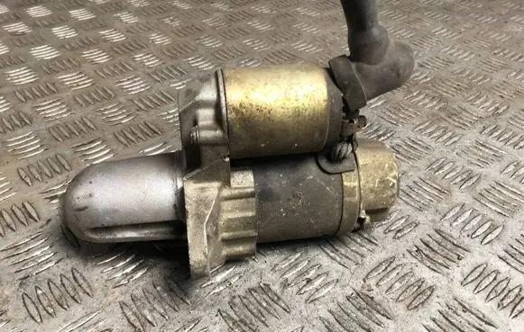 Subaru Forester SG Starter motor 23300AA450 M000T30471