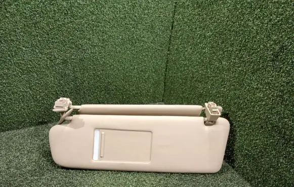 Porsche Cayenne (92A) Sun visor 7P0857551