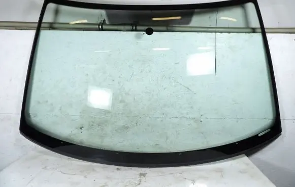 Skoda Fabia Mk2 (5J) Front windscreen/windshield window 