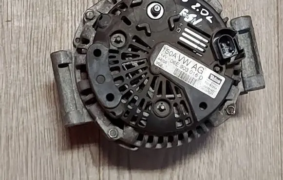 Audi A6 S6 C6 4F Generator/alternator 06E903016D