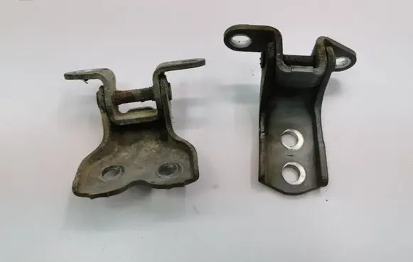 Toyota Avensis T250 Front door hinge set 