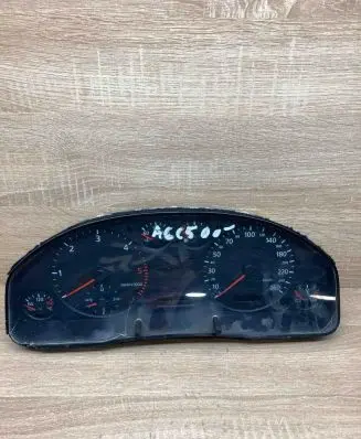 Audi A6 S6 C5 4B Speedometer (instrument cluster) 4B0919860E