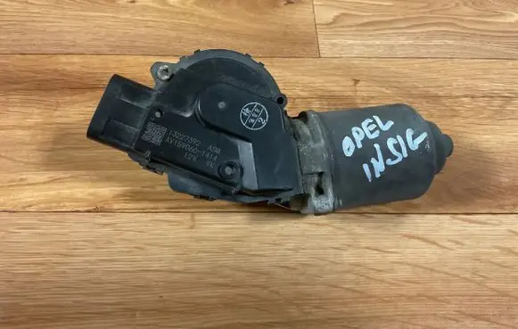 Opel Insignia A Wiper motor 13227392 AV1590601414