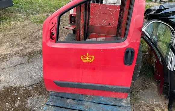 Peugeot Bipper Front door
