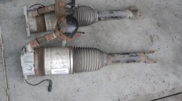 Audi A8 S8 D3 4E Rear shock absorber/damper 4E0616001E
