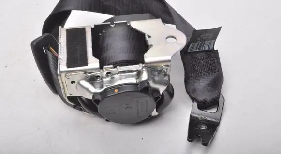Volvo S90, V90 Rear seatbelt 39836042