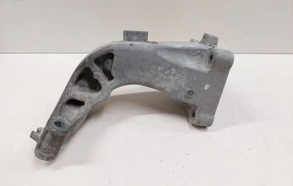 Mercedes-Benz E W211 Engine mounting bracket A6422230804