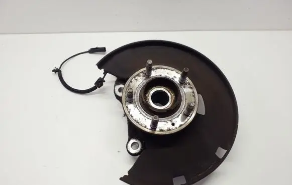 Opel Astra J Front wheel hub 13583479