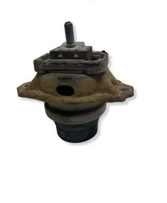 Land Rover Discovery 4 - LR4 Engine mount bracket AH226A003BA 4518082