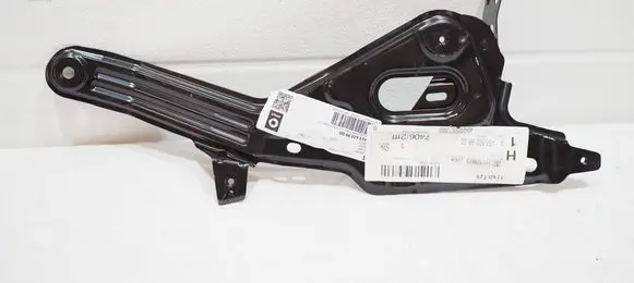 Smart ForFour II W453 Fender mounting bracket A4536209900 K46478686 74062111