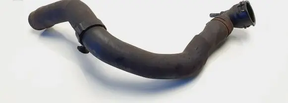 Volkswagen PASSAT B6 Engine coolant pipe/hose 3C0122101AQ