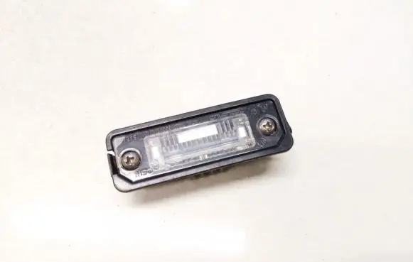 Volkswagen Golf V Number plate light 1j6943021b