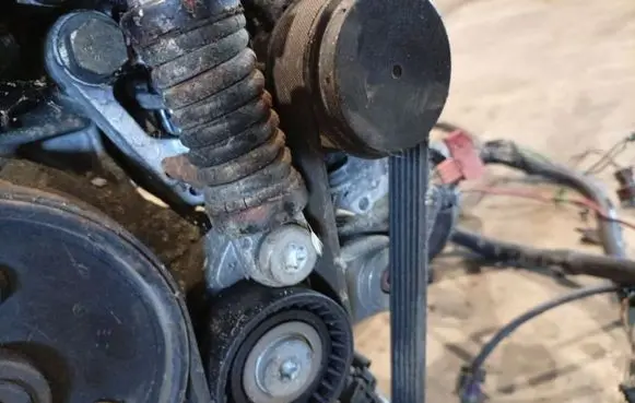 Renault Scenic I Generator/alternator belt tensioner