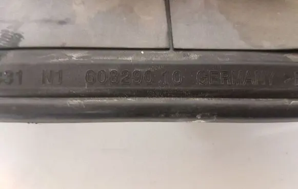 BMW 3 F30 F35 F31 Quarter panel pressure vent 60829010