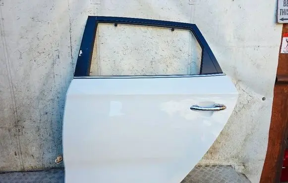 KIA Carens III Rear door 83470A4000