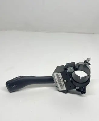 Volkswagen Golf IV Wiper turn signal indicator stalk/switch 8L0953513G 200900