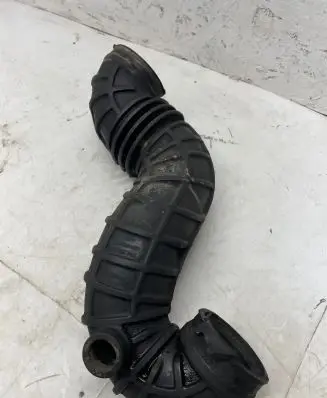 Audi A6 S6 C4 4A Air intake hose/pipe 4A0145747