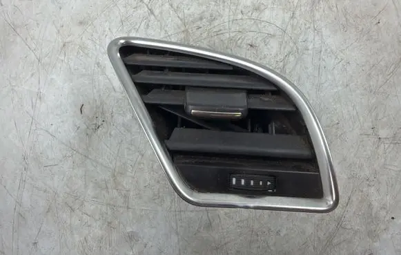 Audi A4 S4 B8 8K Dashboard side air vent grill/cover trim 8T1820902B