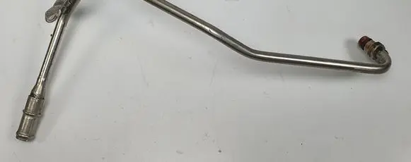 Engine coolant pipe/hose