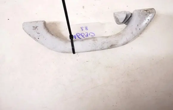 Volkswagen PASSAT B5 Rear interior roof grab handle 3b0857608