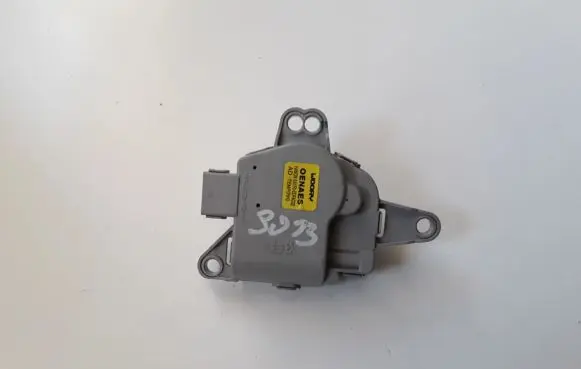KIA Ceed Air flap motor/actuator EA1F0EDFAC02