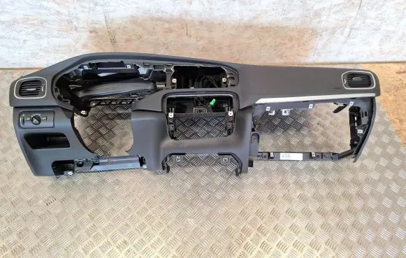 Volvo V40 Dashboard 1303904