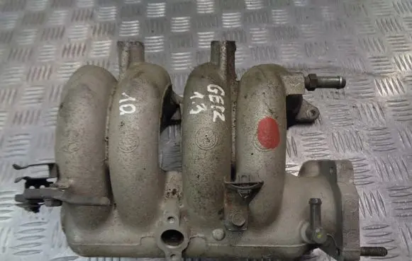 Hyundai Getz Intake manifold