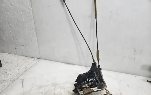 Mitsubishi Pajero Front door lock