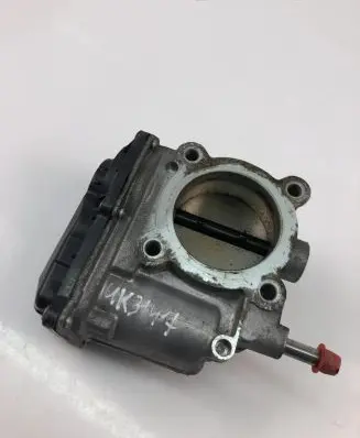 Toyota Auris E180 Throttle valve 220300T110