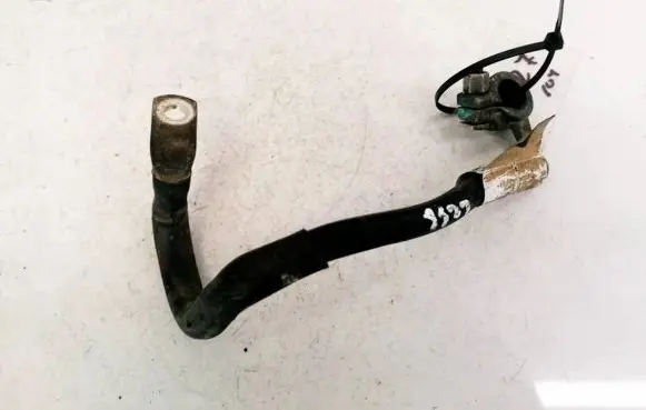 Positive cable (battery)