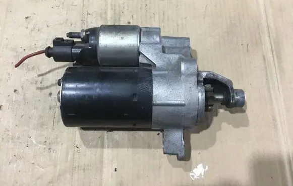 Audi A4 S4 B8 8K Starter motor 06D911021B