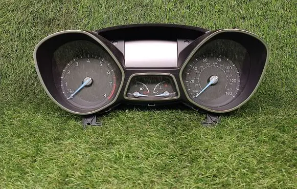 Ford Focus Speedometer (instrument cluster) F1ET10849CTG