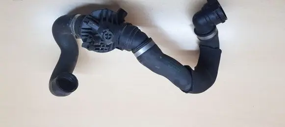 Thermostat/thermostat housing