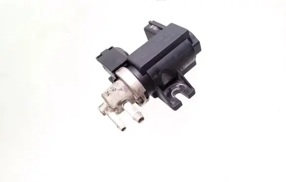 Audi A4 S4 B7 8E 8H Turbo solenoid valve 8E0906627C