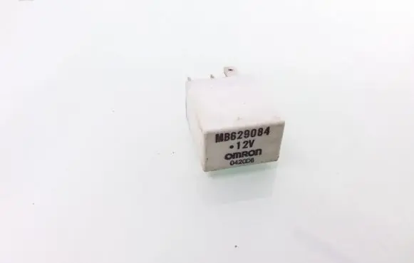 Mitsubishi Pajero Other relay MR629084 0420D6