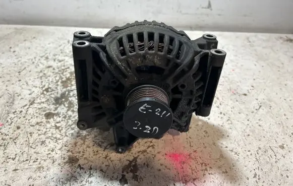 Mercedes-Benz E W211 Generator/alternator 0124625014 A0131540002