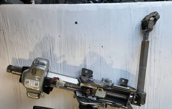 Steering wheel axle