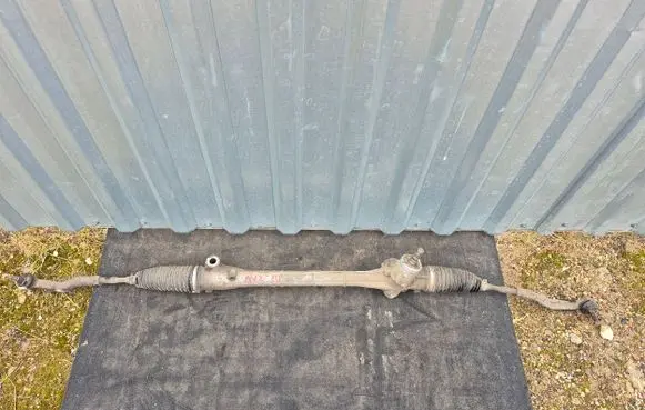 Toyota Avensis T270 Steering rack 4551005060