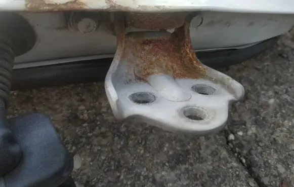 Hyundai H-1, Starex, Satellite Front door upper hinge